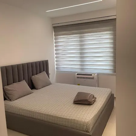 Mel Apartman Golem